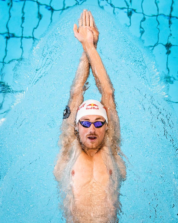 Daniel Bækkegård is one of the many professional atheltes using THEMAGIC5 Swimming Goggles.